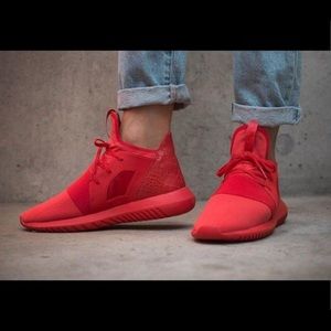 Adidas women’s tubular - excellent condition